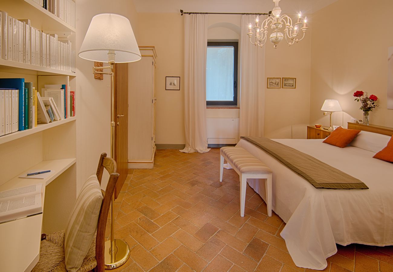 Apartment in Panzano - Luxury Smart Working middle Tuscany Chianti for 4
